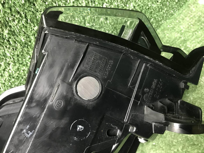 Фонарь правый внешний Zeekr 001 (2021-н.в.)