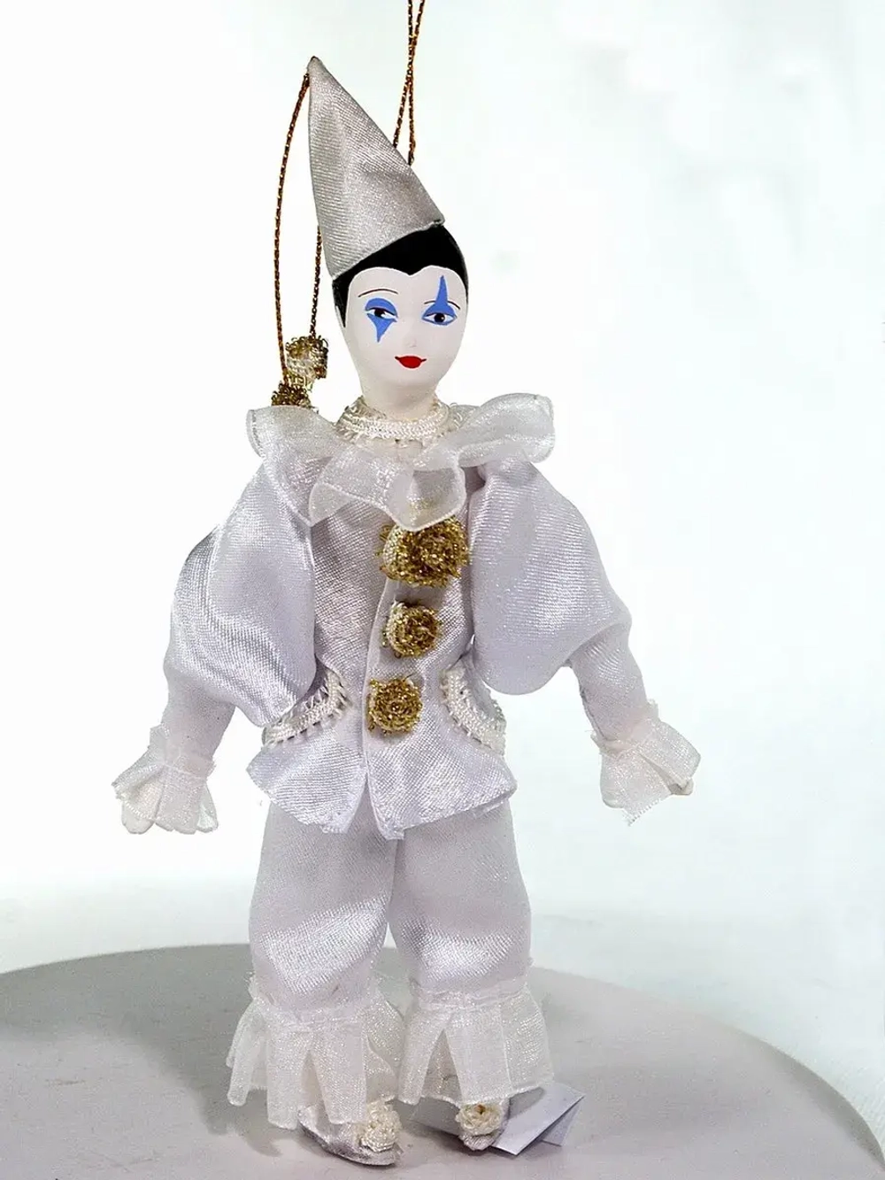 Кукла подвесная фарфоровая Пьеро