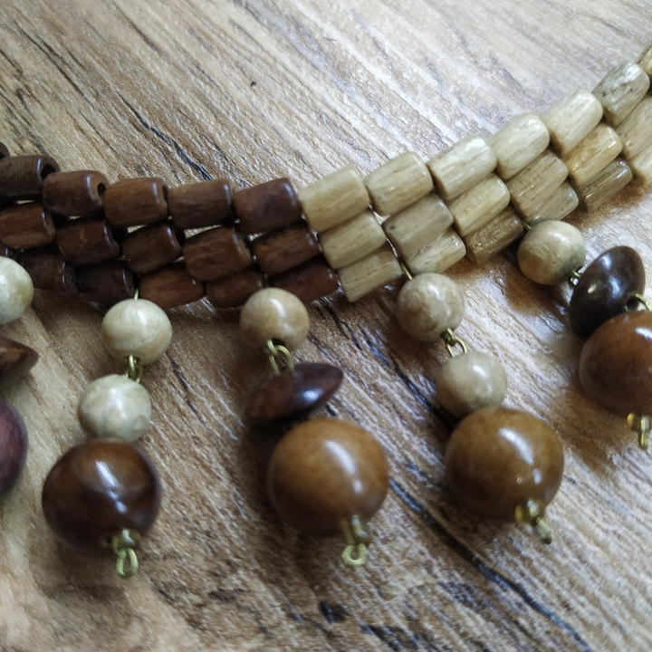 Колье Клеопатра, дерево, цвет темно-кор., бежевый, 48 см