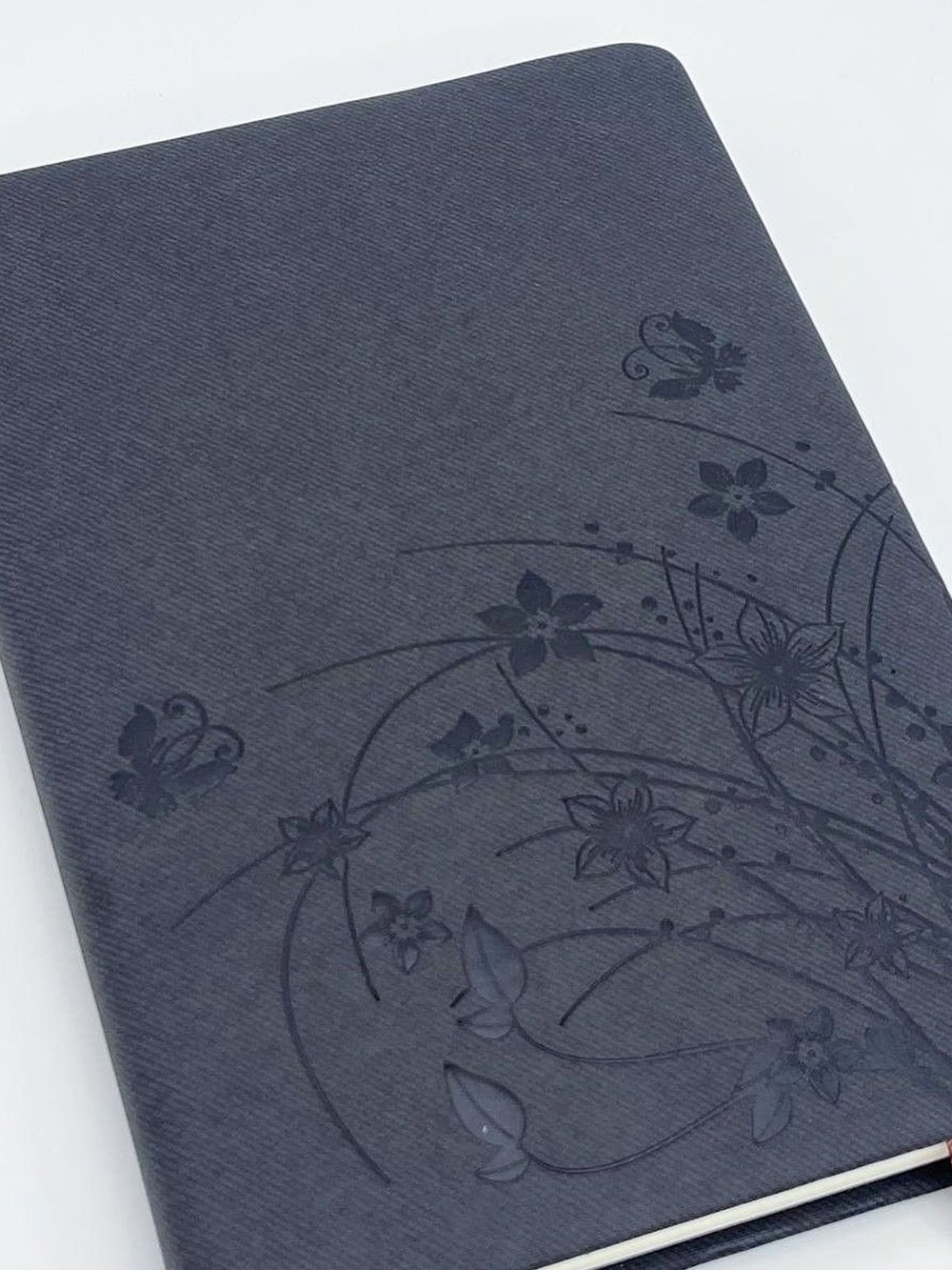 Блокнот 144 л А5 линейка цветы графит (8344-13)