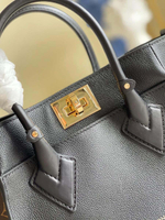 Louis Vuitton On My Side PM