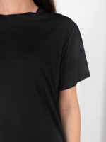 ФУТБОЛКА С U-ОБРАЗНЫМ ВЫРЕЗОМ. ЧЕРНАЯ. PROF