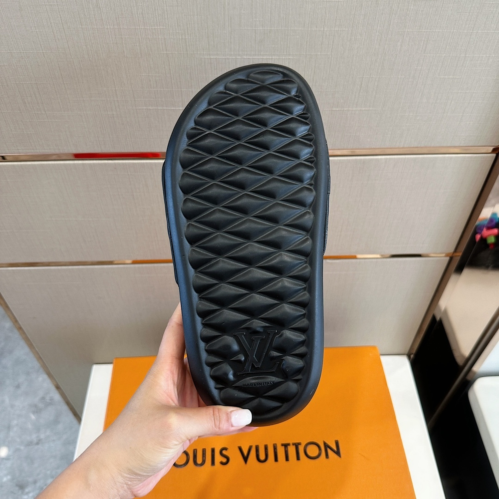 Louis Vuitton Waterfront Mule