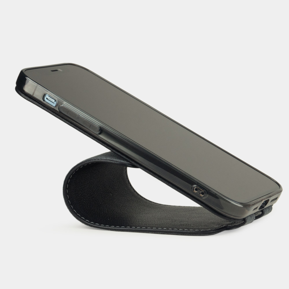 Чехол кожаный для iPhone 12 Pro Max черного цвета