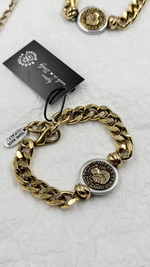 Браслет плоская золот.цепь с монетой с профилем римс.импер., оттенок золото с сер.кантом