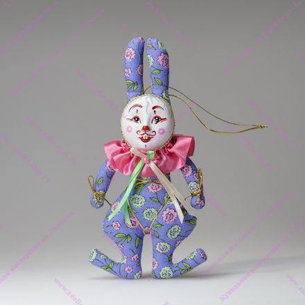 Ёлочная игрушка Кролик с цветным воротником
