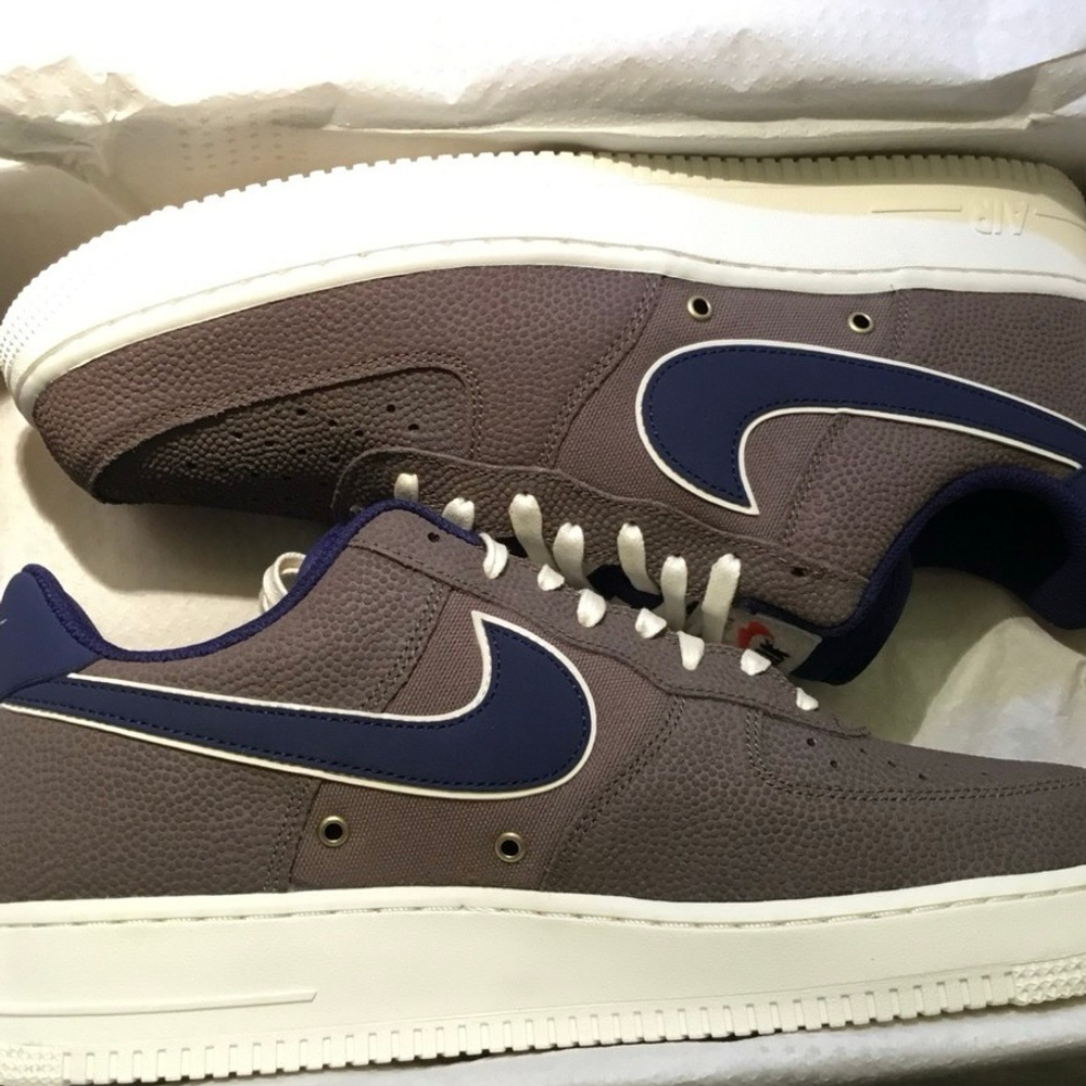 Nike Air Force 1 Low '07 LV8 Dark Mushroom