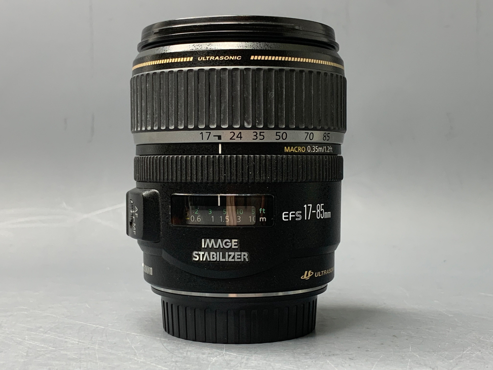 Canon EF-S 17-85mm 4-5.6 IS USM внутри пыль