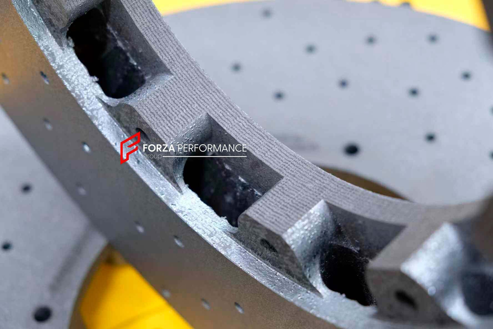 КАРБОН КЕРАМИЧЕСКАЯ УСИЛЕННАЯ ТОРМОЗНАЯ СИСТЕМА ДЛЯ ROLLS-ROYCE CULLINAN 2018-2024 Роллс Ройс