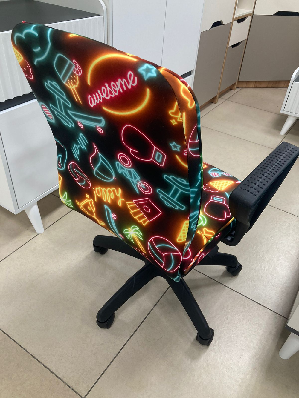 Кресло Элегия М3 м Неон черный Пиастра