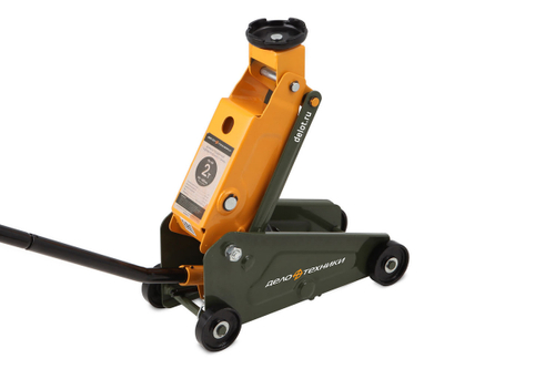 Подкатной домкрат Дело Техники 2 тонны, 145-400 мм, в кейсе 904128