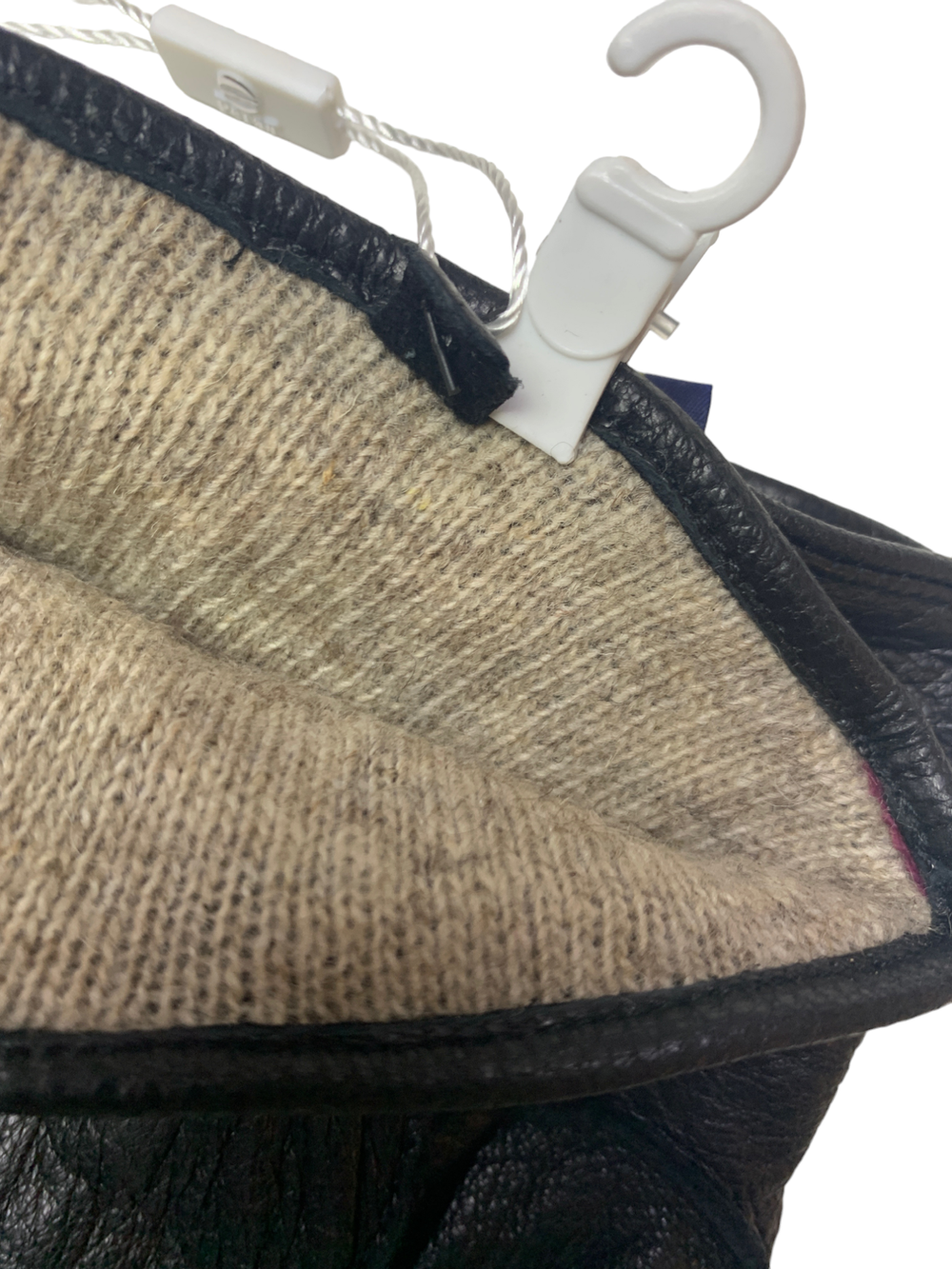 Регал.Перчатки.Мужские.Материал верха: Кожа оленя высокого качества.Наружний шов. Ручная работа.Сенсорные.Подклад: Трикотаж-шерсть. 10 шт в упаковке.