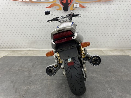 Yamaha XJR1300, 2004