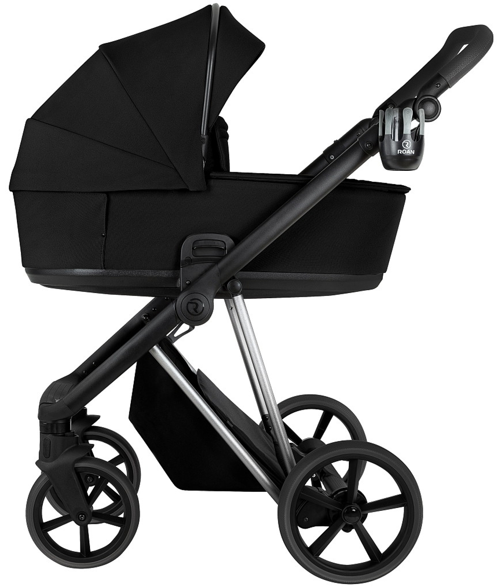 Детская коляска Roan Sol Vintage Luxury 2.0 3 в 1 с автокреслом Pituso Santiso Pro VIN 05/CB Caviar Black/Nickel/руч.Black