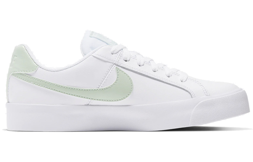 Кроссовки Nike Court Royale (Женская размерная сетка)