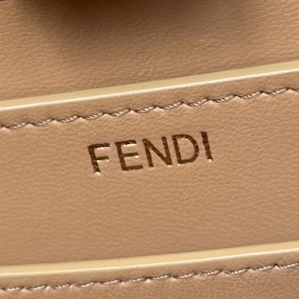 Fendi Peekaboo ISeeU Small 27 cm