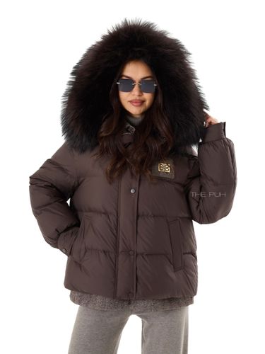 Шоколадный пуховик с комбинированной рубашкой и капюшоном