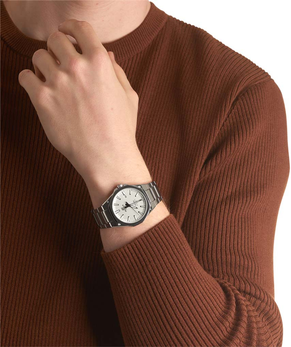 Часы Casio EFR-S108D-7AVUEF