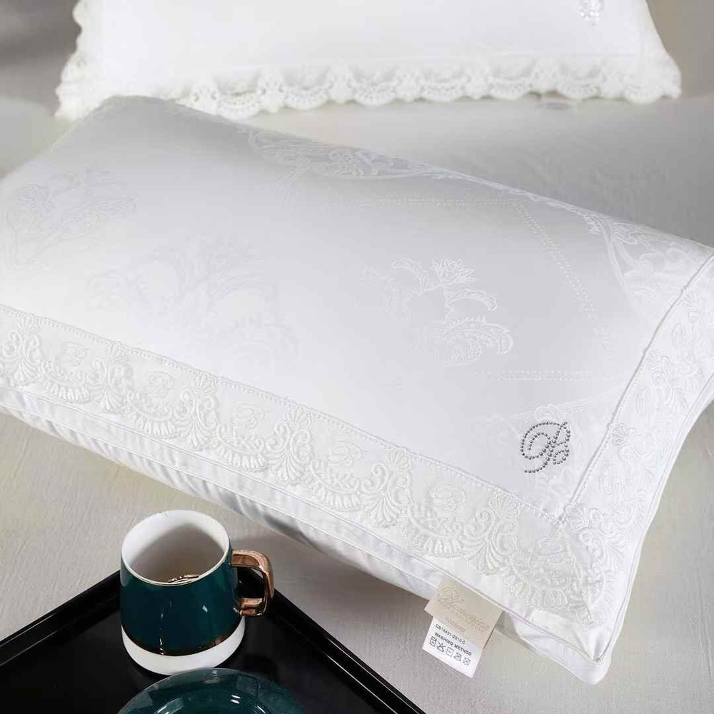 Подушка Blumarine Home 50х70 см