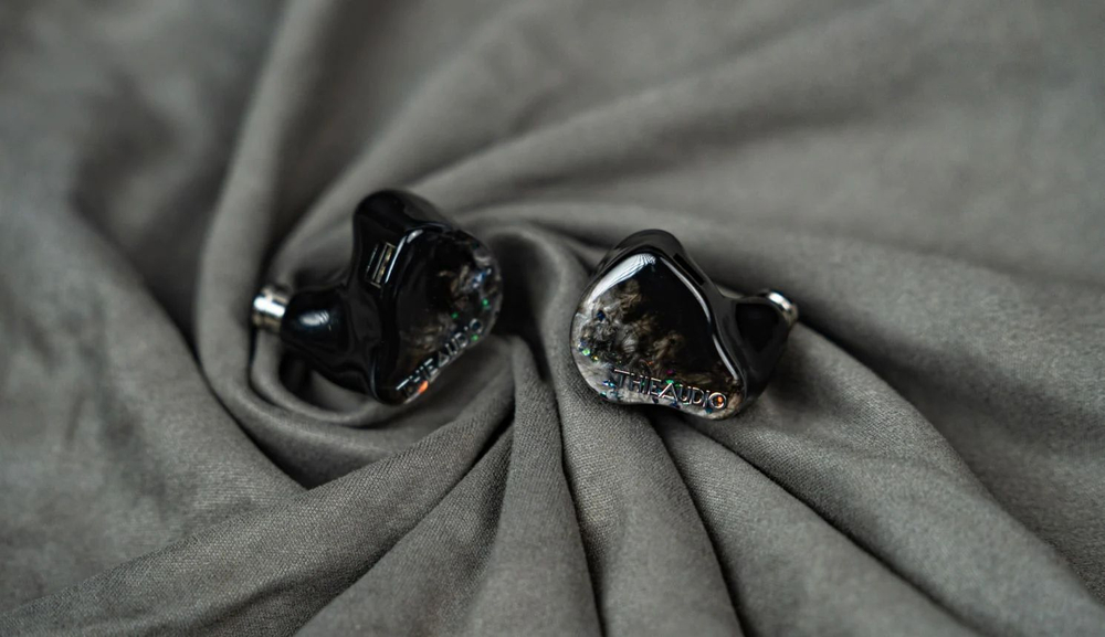 Наушники THIEAUDIO Monarch MKIV, проводные, без микрофона, внутриканальные, гибридные, 4.4 мм, 3.5 мм, Kaleidoglow