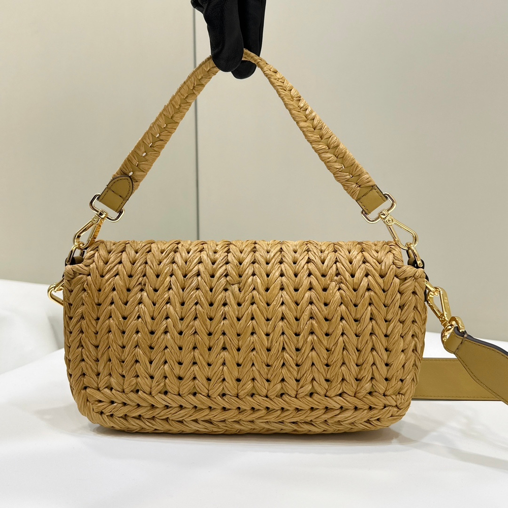 Fendi Baguette 27 cm
