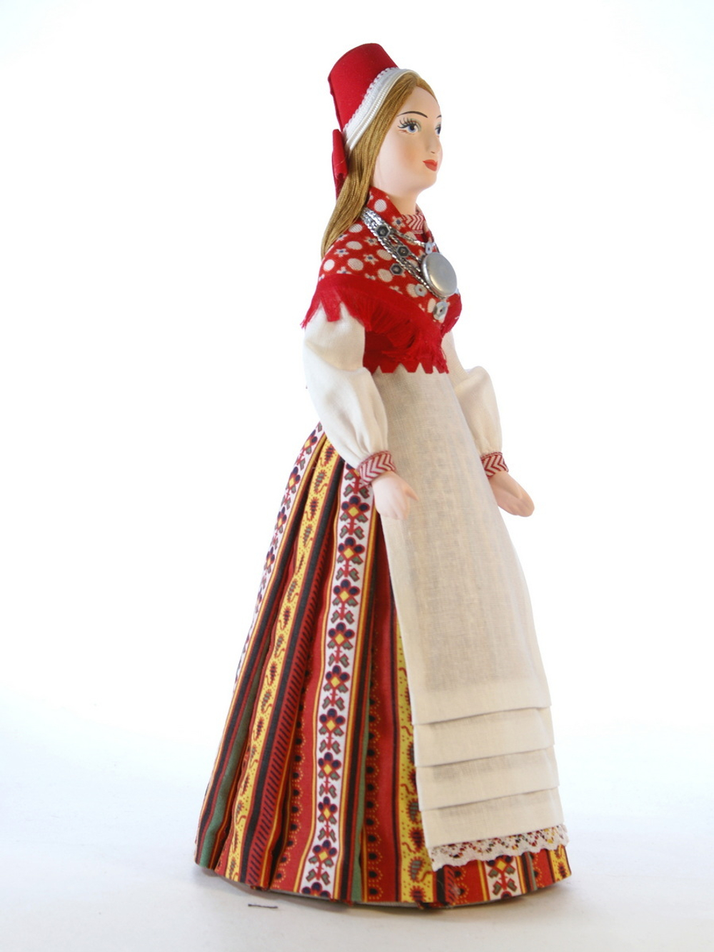 Кукла коллекционная фарфоровая Эстонка