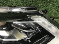 Фара правая Nissan X-Trail T32 (2017-2022) LED