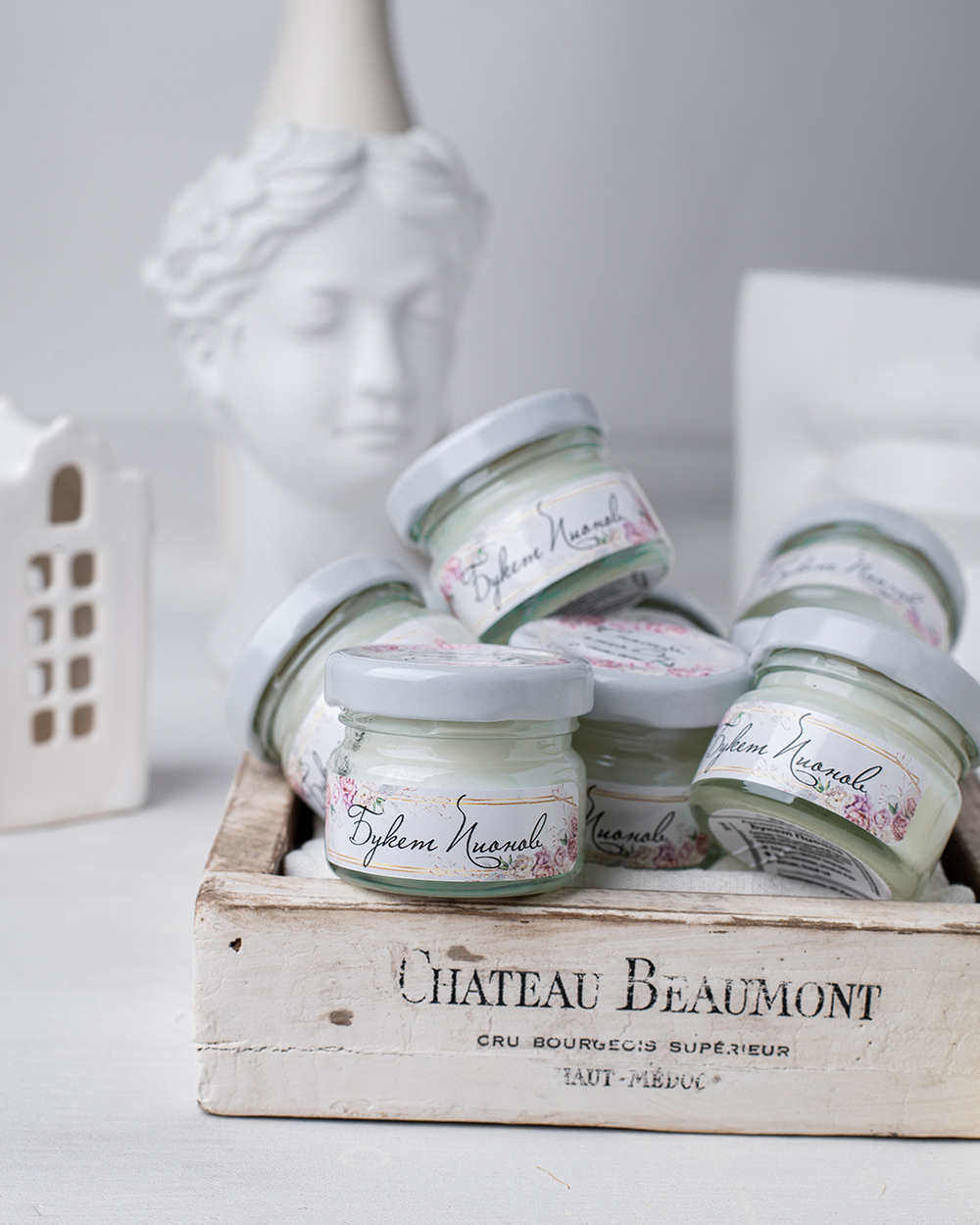 Свечи-бонбоньерки в подарок гостям на свадьбу