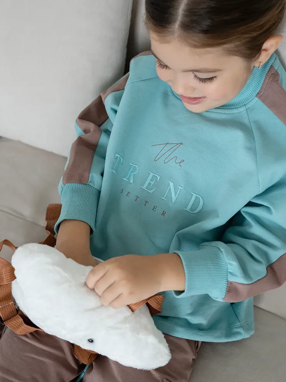 Спортивный костюм для девочки в школу