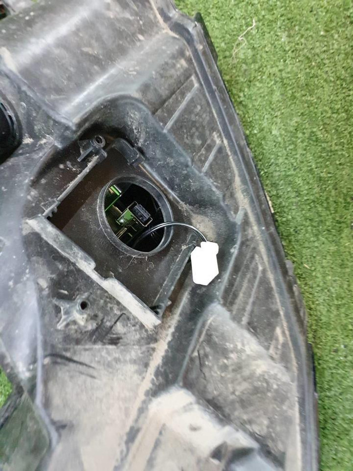 Фара левая Jaguar F-PACE (2016-2020) ксенон (В пленке)