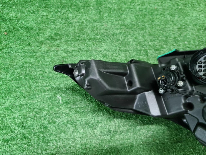 Фара левая Range Rover Evoque 1 (2015-2018) ксенон