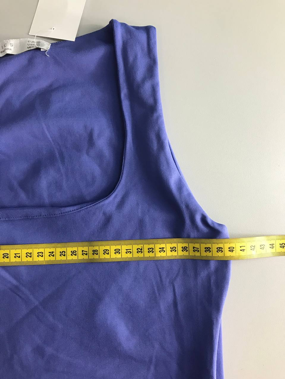 Топ Zara лаконичный, маркировка М, визуально 46 размер