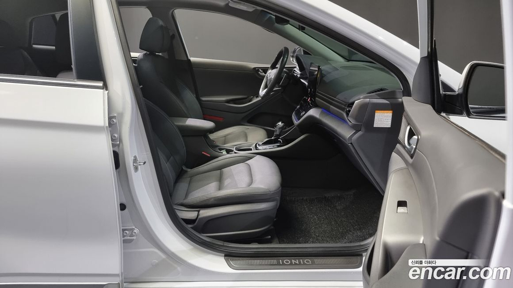 Hyundai The New Ionic Hybrid 1.6 HEV (12.2019)