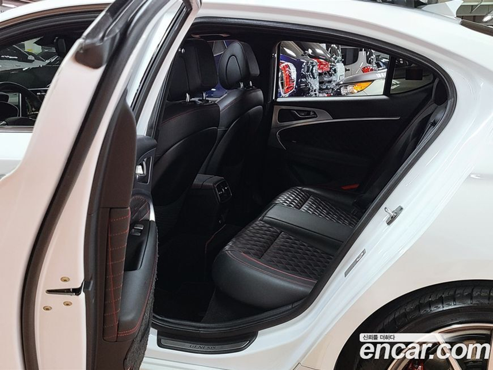 Genesis G70 2.0T AWD (12.2019)