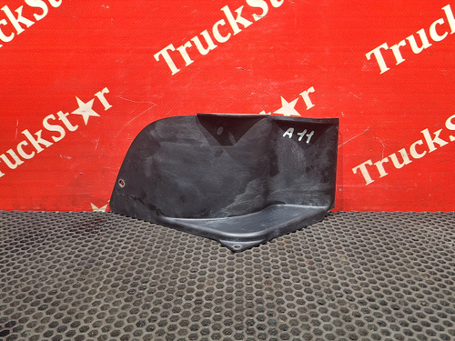 Накладка бампера левая