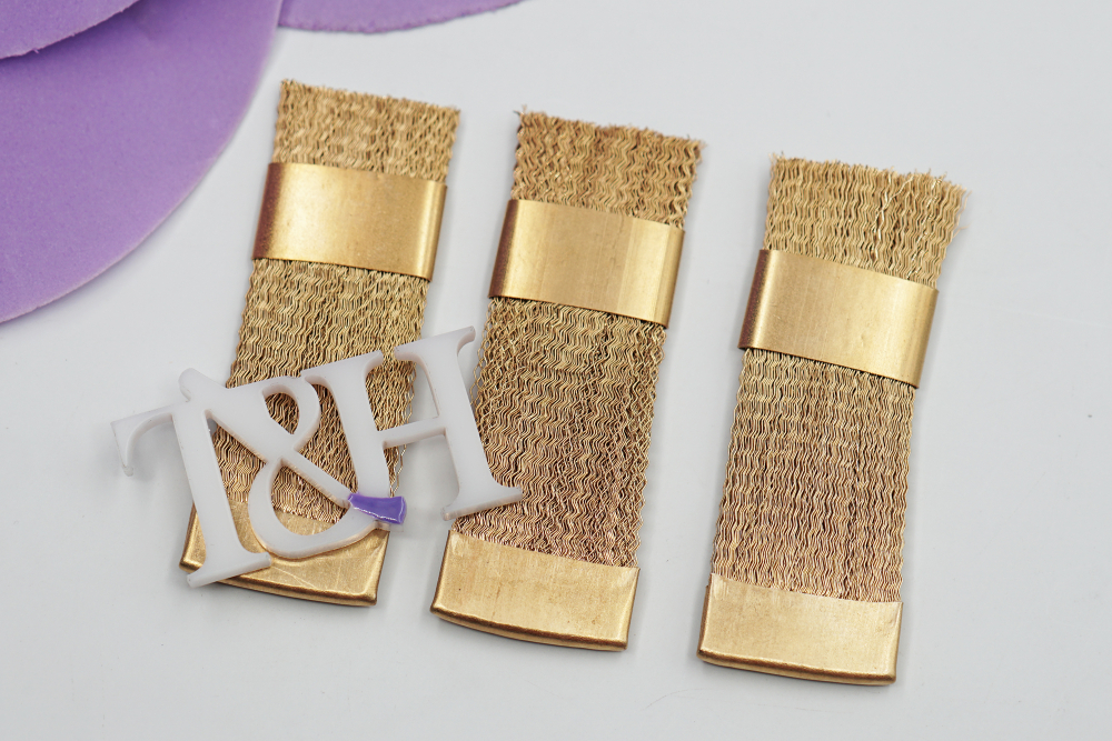 Щеточка для очистки фрез (латунь плоская) золотая