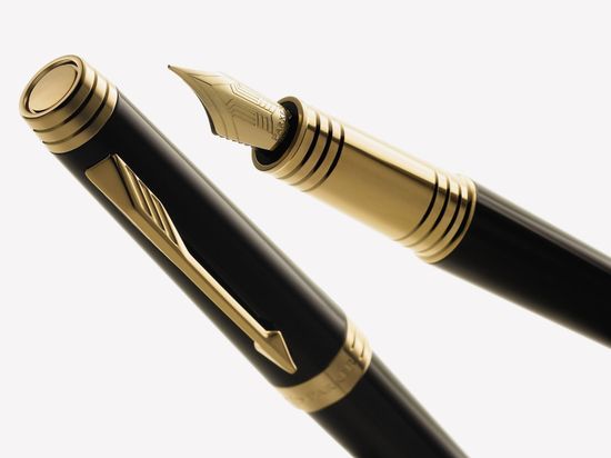 Перьевая ручка Parker Premier Lacque F560, цвет: Black GT, S0887810