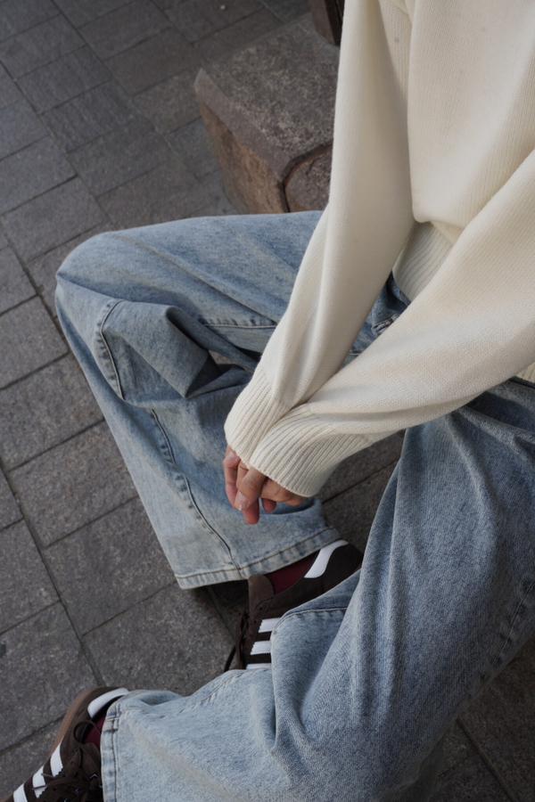 Свитер молочный