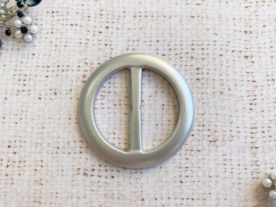 Пряжка, ш. 3,7 см, d 5,5 см