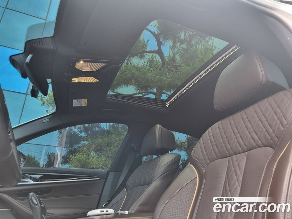 BMW 5 Series (G30) 530e M Sports (06.2021)