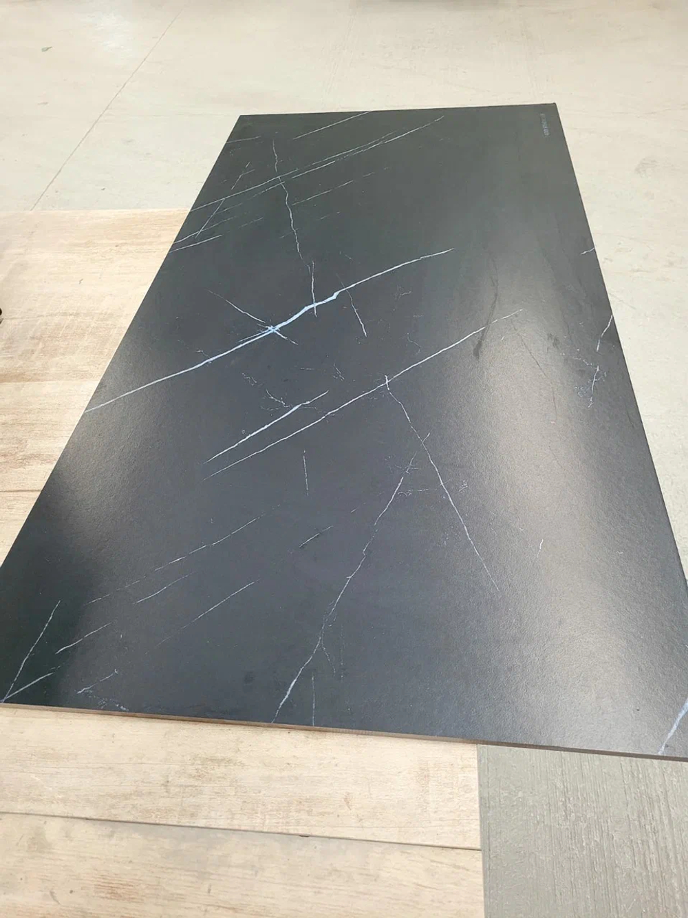 0600x1200 ODIN BLACK MATT