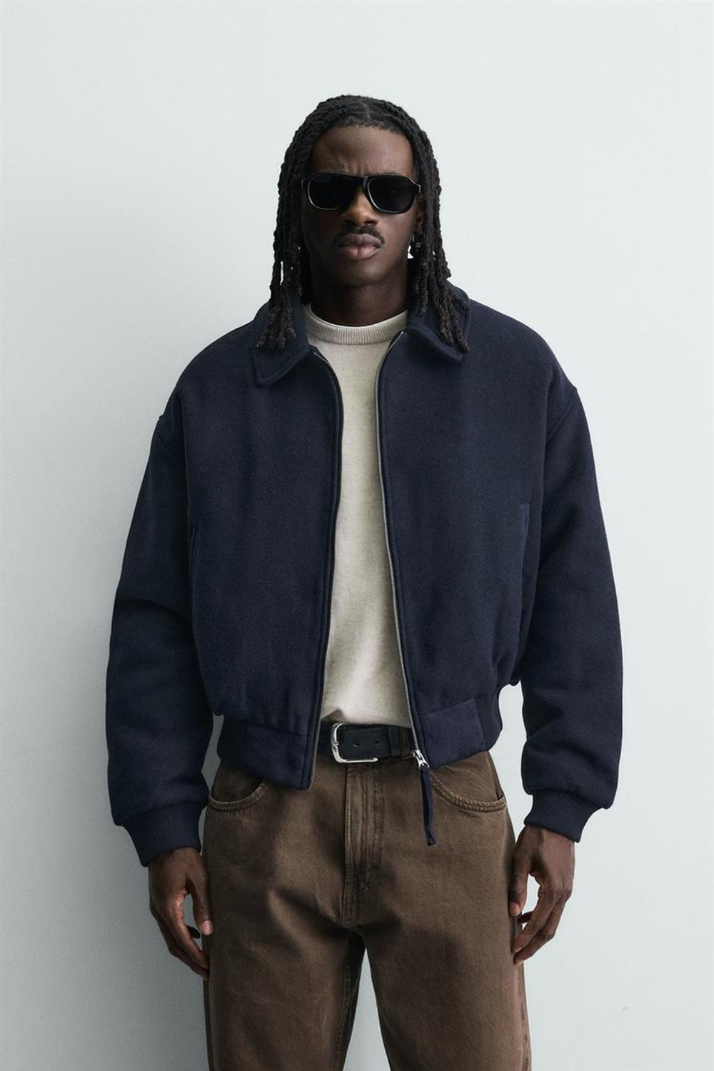 ZARA УКОРОЧЕННАЯ КУРТКА ИЗ СТЕГАНОЙ ТКАНИ, МОРСКОЙ СИНИЙ