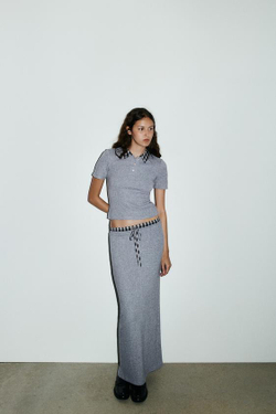 ZARA ЮБКА МИДИ С КОМБИНИРОВАННЫМ ПОЯСОМ, СЕРЫЙ