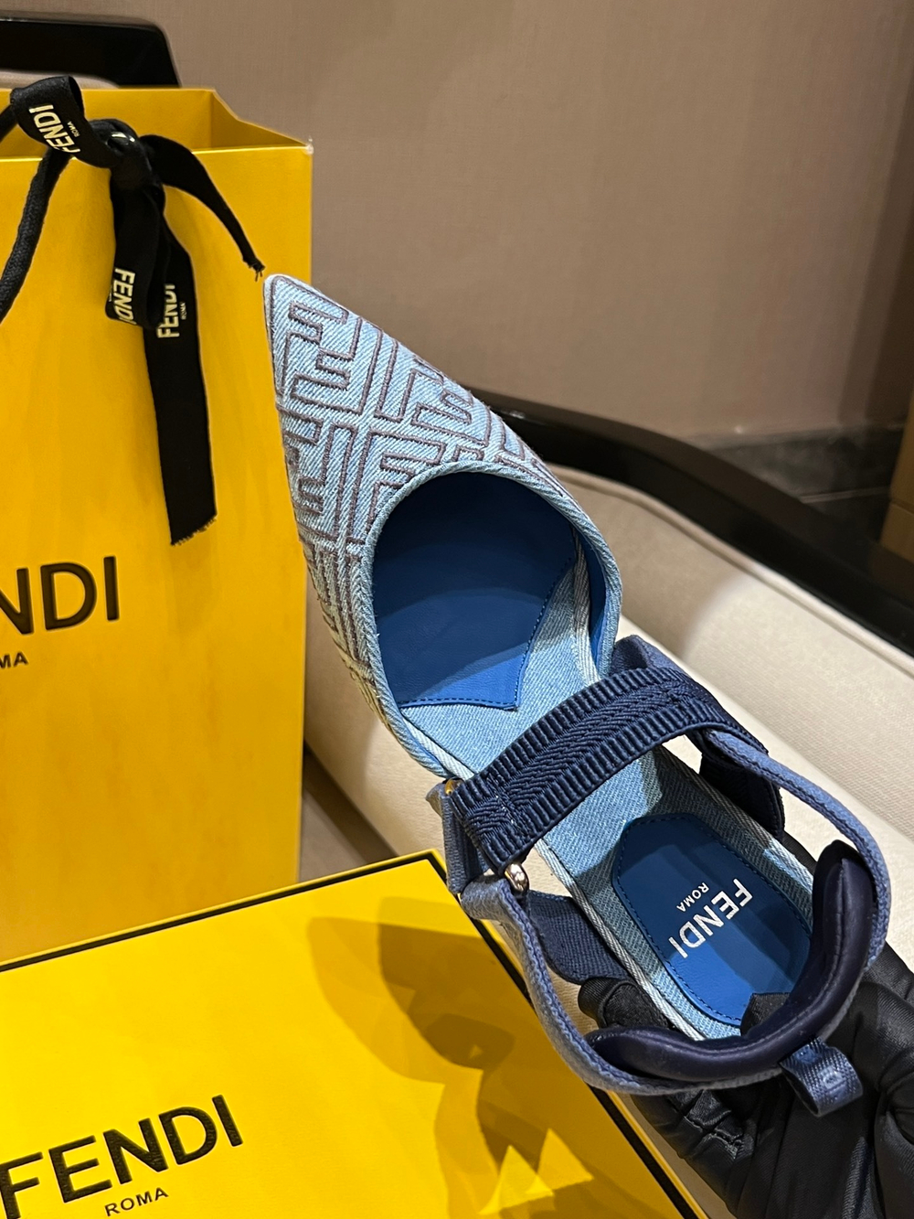 Fendi Colibri Pumps