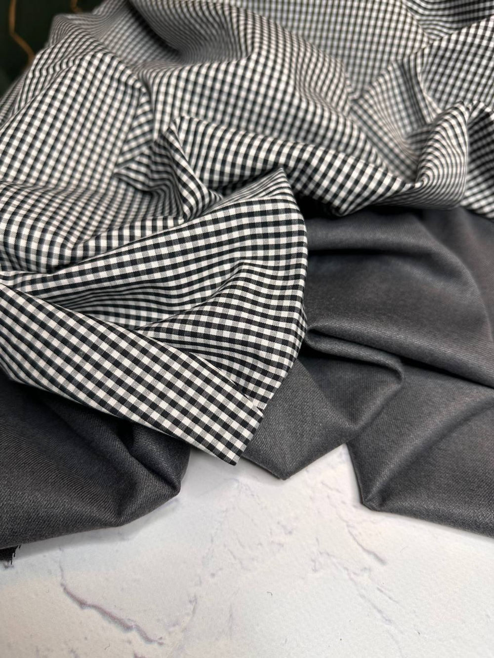 Костюмно-плательная смесовая однотонная поливискоза (64%полиэстер/33%вискоза/3%эластан, Светлый серый, 147, 285 гр/м2)