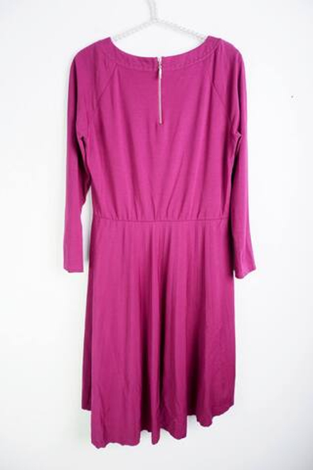 Платье E.Levy красивого оттенка, визуально на 42 размер