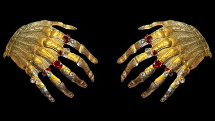 Брошь РУКИ со стразами (под заказ)