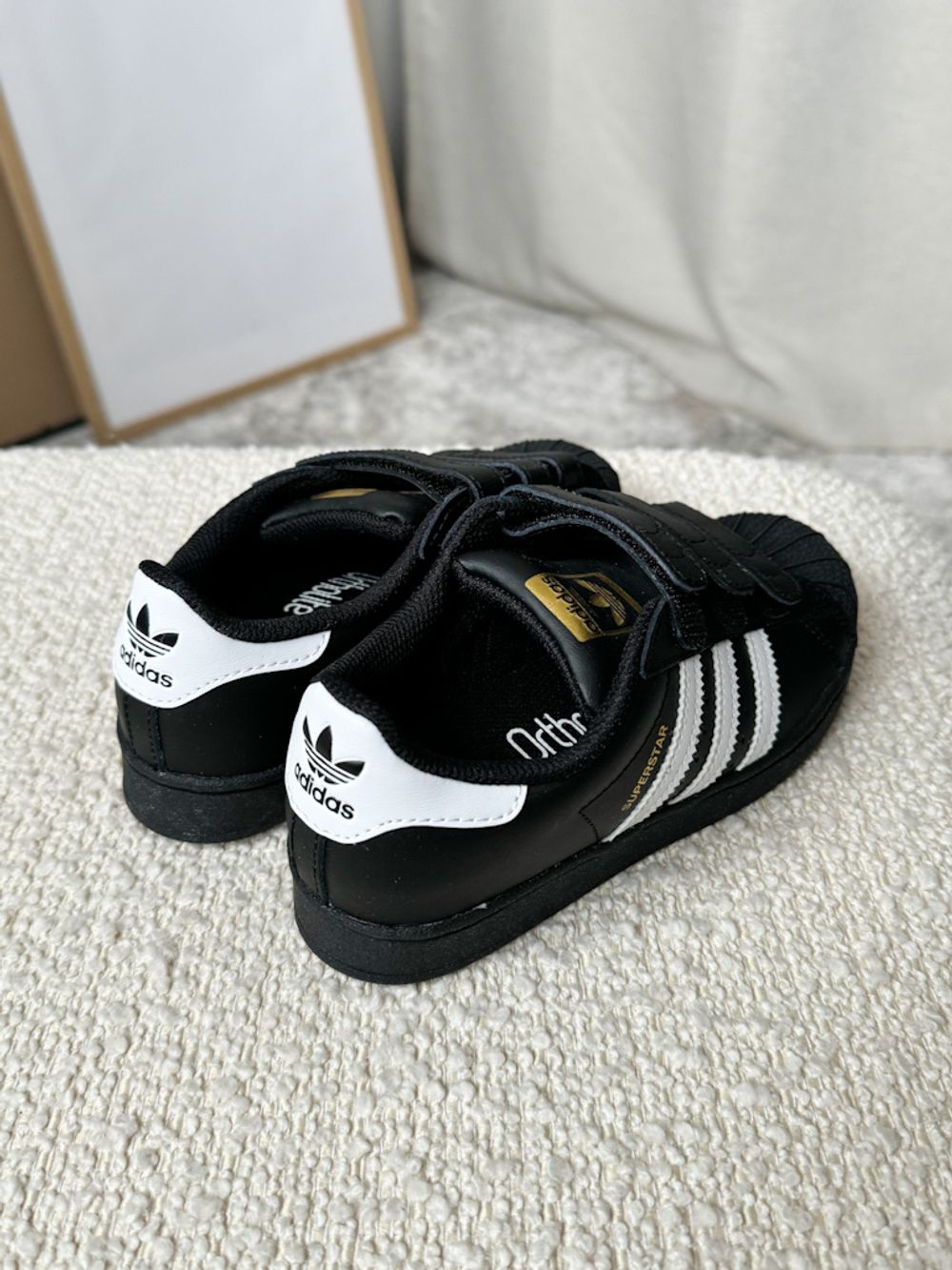Новые кроссовки Adidas, 31