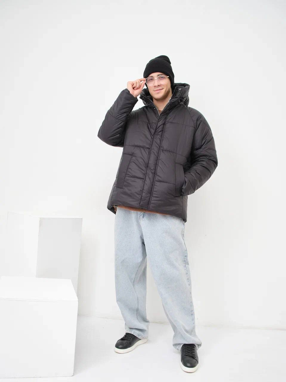 Куртка мужская зимняя с капюшоном чёрный