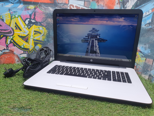 Ноутбук HP A8/6Gb/M340 2Gb/ 17-y010ur P3T52EA